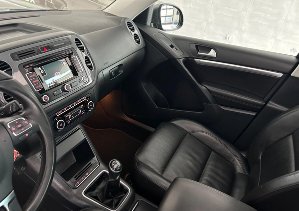 Volkswagen Tiguan cena 49900 przebieg: 208400, rok produkcji 2015 z Karpacz małe 781